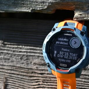 Rychlé uložení pozice stiskem tlačítka GPS - GARMIN INSTINCT 3 SOLAR