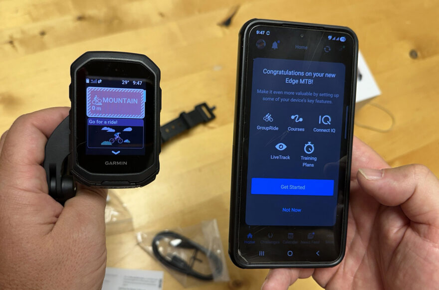 Základní nabídka dostupná přes mobilní aplikaci Garmin Connect