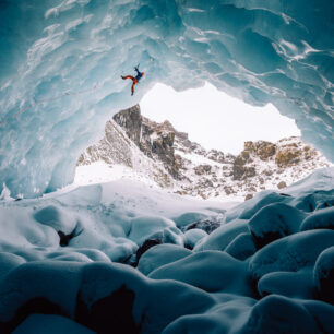 Autor: Archiv Snow Film Fest Jötnar - lezení pod ledovými obry. Foto: ©Monsorno