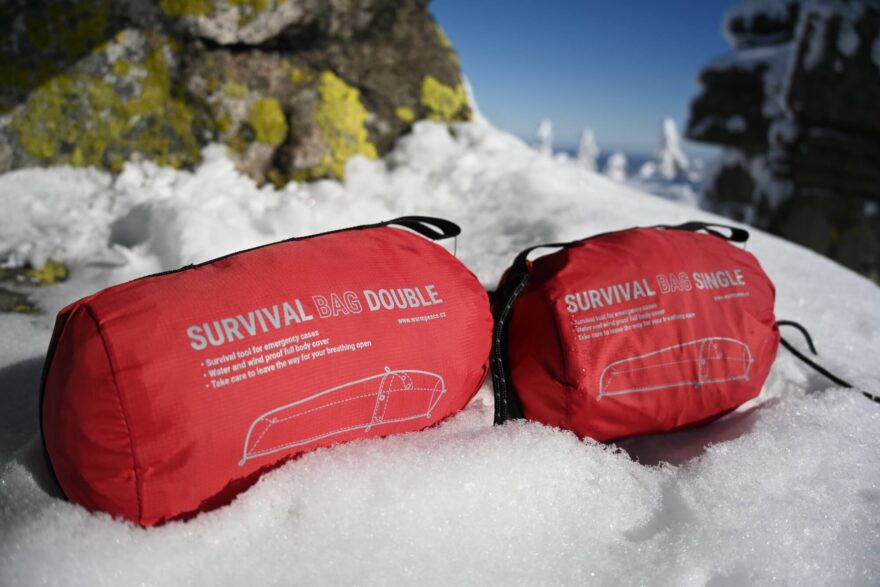 Balíček Survival bag single a double, váhový rozdíl je 200 g