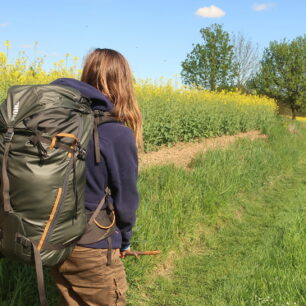 Batoh Thule Stir Alpine používáme i přes léto na dvou i vícedenní putování