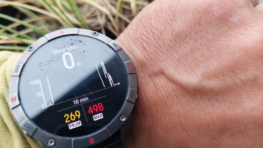 Druhý infopanel při aktivitě BĚH - POLAR GRIT X2 PRO