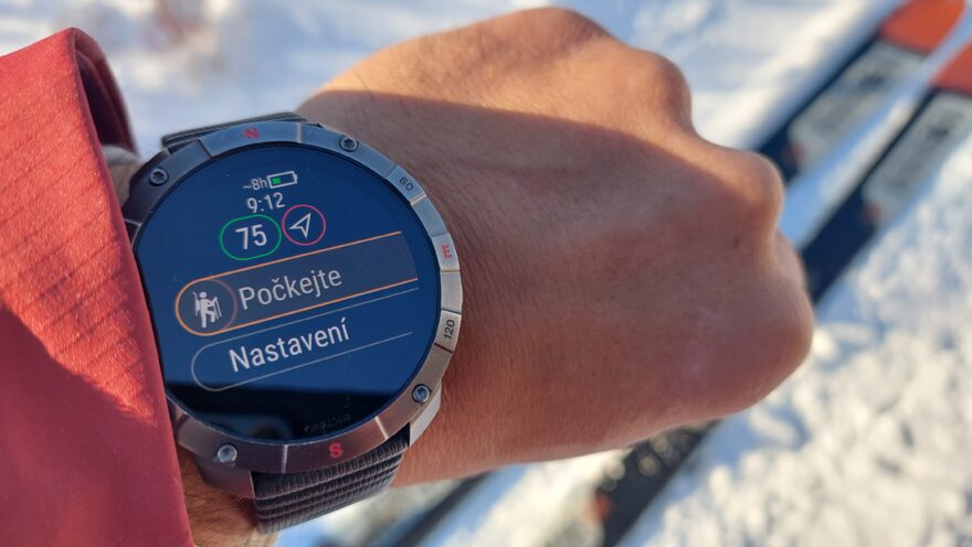 Start sledování sportovní aktivity a čekání na záznam aktivity BC lyžování - POLAR GRIT X2 PRO