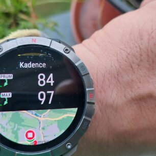 Zajímá mě kadence? Bác! A je tady.- POLAR GRIT X2 PRO