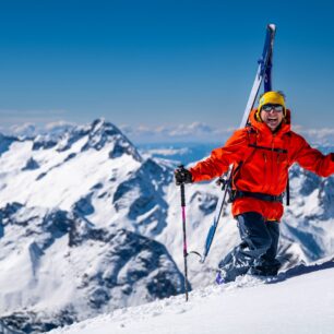 Na výstupy i sjezdy, do větru i hlubokého sněhu.