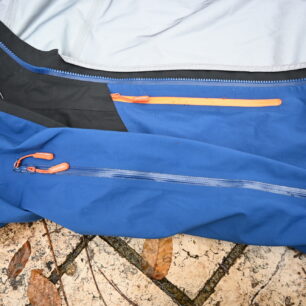 Ventilace má dva jezdce a měří bezmála 40 cm - HIGH POINT RADICAL 4.0