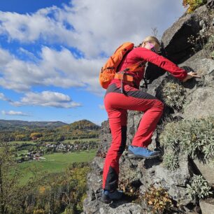 Lehký výstup na skalách v Českém Středohoří a testování vlastností značkové podešve Vibram