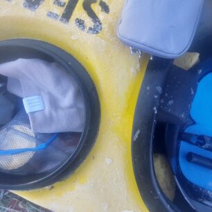 Ze stejného materiálu je k mání i čepice - SENSOR MERINO EXTREME UP