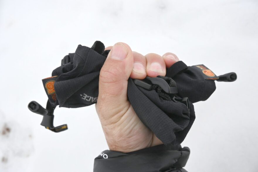 Po sbalení rukavice WARMPEACE PALČÁKY nezaberou žádné místo, ale službu udělají obrovskou