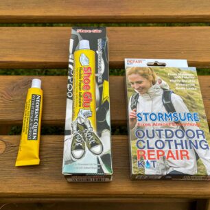 Testované produkty pro opravu outdoorového vybavení