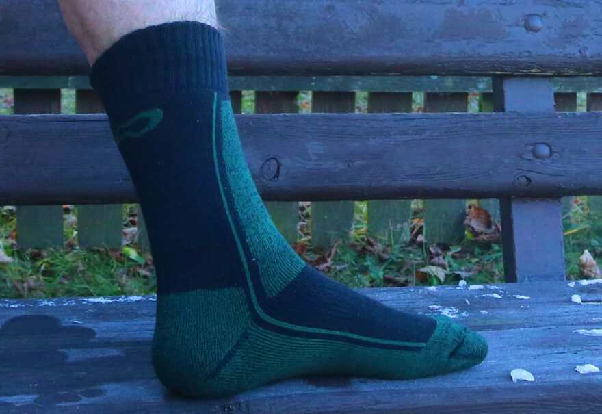 PRO-MERINO ponožky dokonale obepínají nohu a nikde se nekrčí