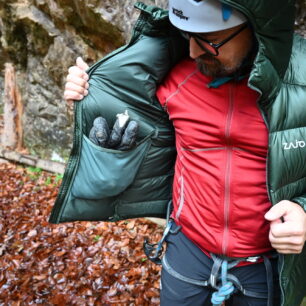 Veliká vnitřní kapsa na pravé straně bundy ZAJO ALTO MEN'S WINTER DOWN JACKET