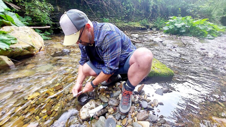 I při mytí odbouratelným přípravkem se snažím první mycí vodu vylévat mimo řeku - Sjö&Hav