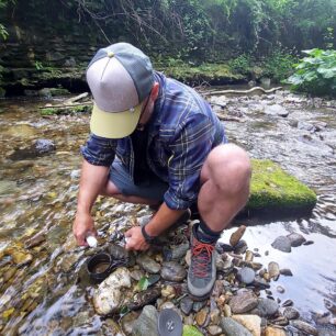 Mytí v tekoucí vodě s WASH AND LAUNDRY od Sjö&Hav