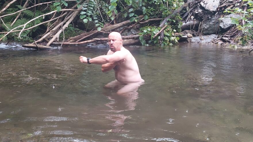 Po celodenním pochodu v úmorném vedru přijde taková ekologická koupel vhod - Sjö&Hav