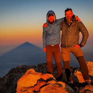 650 KM PĚŠKY PŘES SEDM KANÁRSKÝCH OSTROVŮ