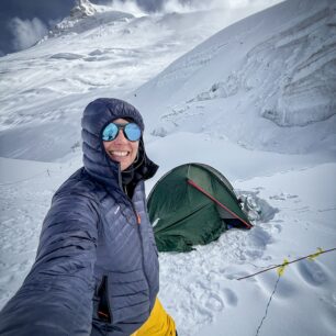 Osamocený stan v C3