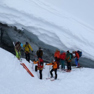 Icefall Traverse a skialp v Britské Kolumbii. Kanadská varianta skialpinistické Haute Route bez lidí