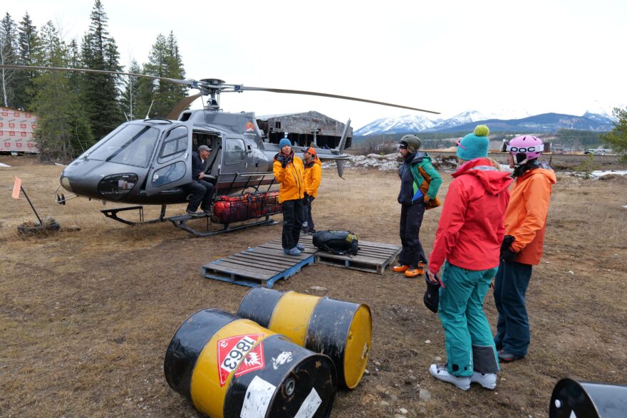 Icefall Traverse a skialp v Britské Kolumbii. Kanadská varianta skialpinistické Haute Route bez lidí
