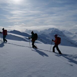 Icefall Traverse a skialp v Britské Kolumbii. Kanadská varianta skialpinistické Haute Route bez lidí