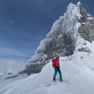 Icefall Traverse a skialp v Britské Kolumbii. Kanadská varianta skialpinistické Haute Route bez lidí
