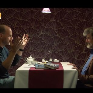 Petr horký a Reinhold Messner při natáčení podcastu hausbot Petra horkého v roce 2015