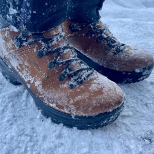 Omrzlá bota Alpina Tundra v mrazu
