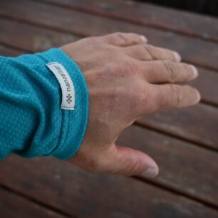 Dostatečná délka a zakončení rukávů trika Nanosilver Ultralight