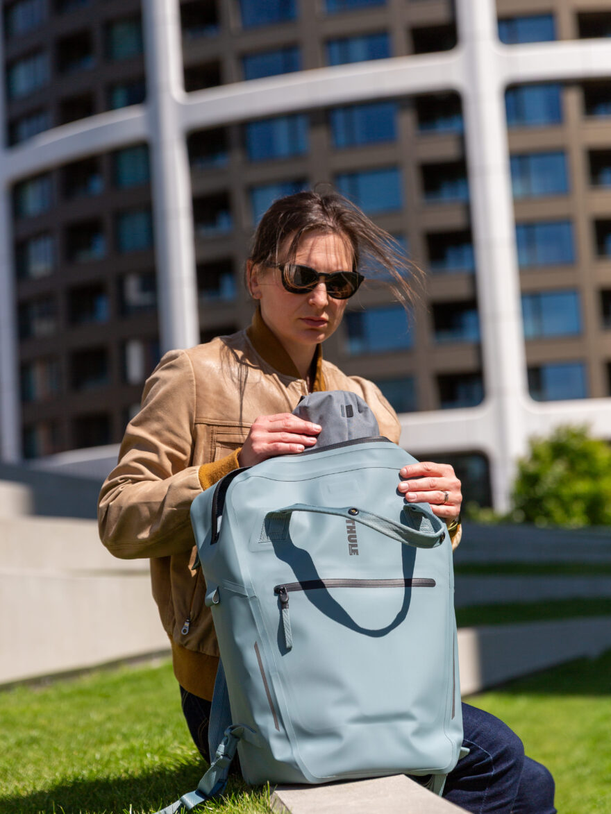 Thule Shield Backpack a komfortní otevírání