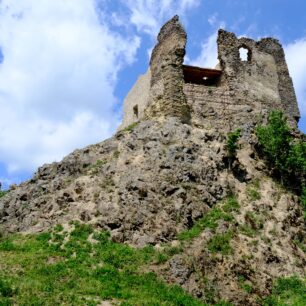 Starobylý hrad Šášov