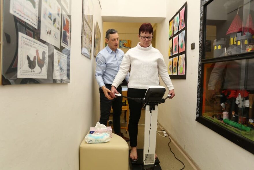 Na vyhlášení Výzvy 10 000 kroků si každý mohl ověřit složení těla na stroji InBody. Foto: Martin Svozílek