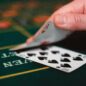 Online casino na cestách: Když digitální zábava doplňuje outdoorový život