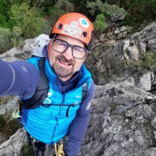 Testování batohu SINGING ROCK ROCKALP 35+7 na nejdelší české hřebenovce