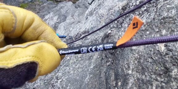 RECENZE: BLACK DIAMOND INFINITY CORD – KOUZELNÁ SMYČKA