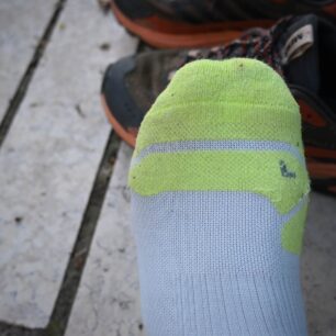 Detail polstrování a struktury ponožek CEP HIKING LIGHT CUSHION COMPRESSION SOCKS MID CUT