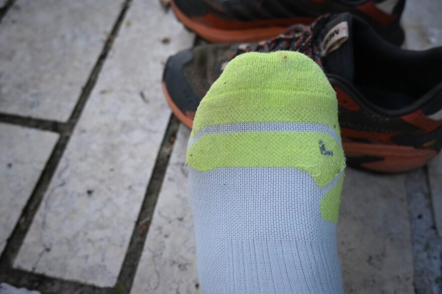 Detail polstrování a struktury ponožek CEP HIKING LIGHT CUSHION COMPRESSION SOCKS MID CUT