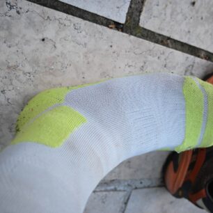 Polstrování vnějšího kotníku - CEP HIKING LIGHT CUSHION COMPRESSION SOCKS MID CUT