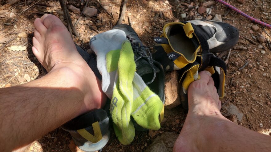 Výměna ponožek CEP HIKING LIGHT CUSHION COMPRESSION SOCKS MID CUT za lezečky