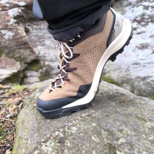 Detail prohnutí boty LOWA EXPLORER GTX LO