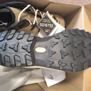 Detail vzorku podrážky Vibram - LOWA EXPLORER GTX LO