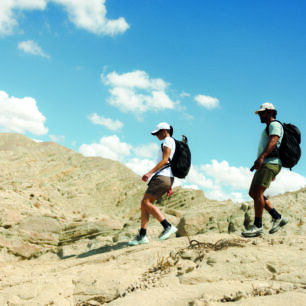 Columbia představuje řadu oblečení Diamond Peak Pro, která nabízí revoluční chladící technologii pro turistiku