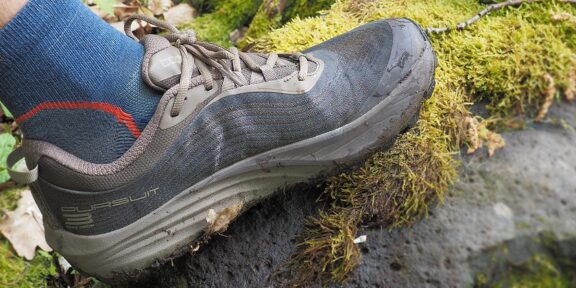 RECENZE: TOPO ATHLETIC PURSUIT 3 M – PŘIROZENĚ DÁL A LEHČEJI.