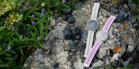 Suunto uvádí na trh model Race 3S: výkonné hodinky nové generace v kompaktním titanovém pouzdře