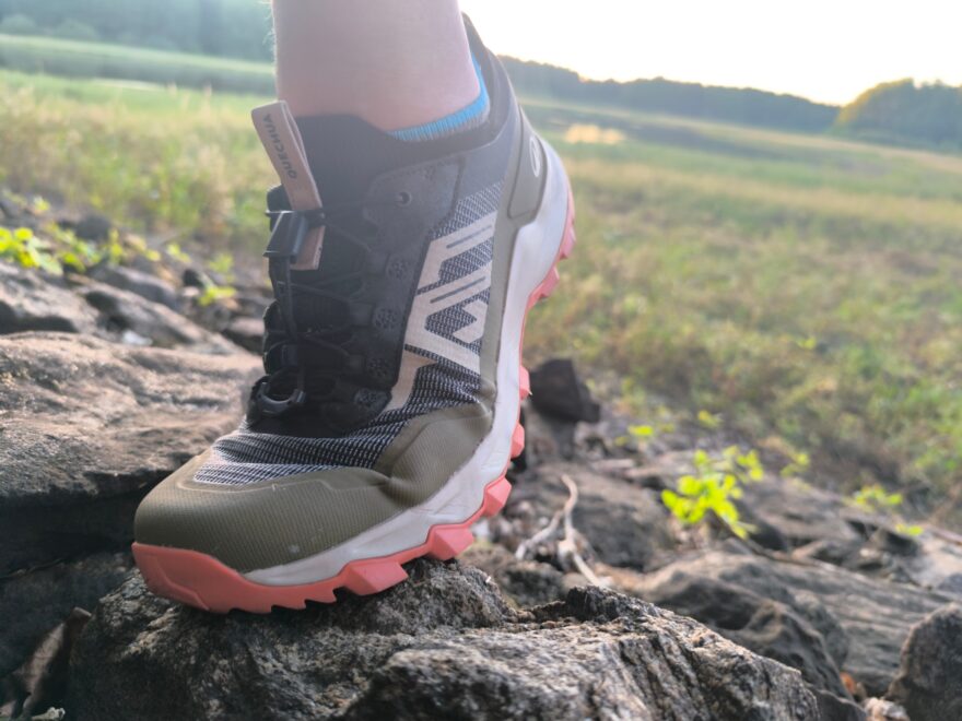 Gumová obsázka chrání botu i prsty a patu - QUECHUA MH500 LIGHT FASTER