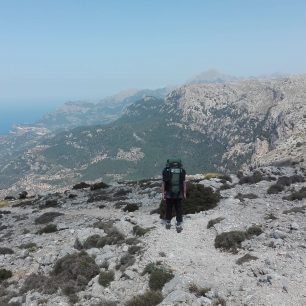 Pohled z hor na Deiu.