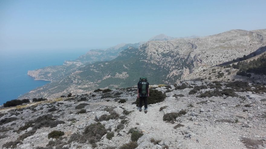 Pohled z hor na Deiu.