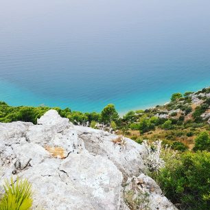Ať už se vydáte v Biokovu kamkoli, věřte, že takové letecké výhledy na moře v horách jen tak nezažijete.