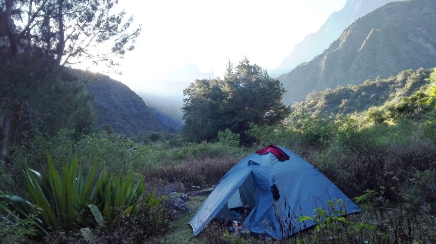 Nocleh v Trois Roches.