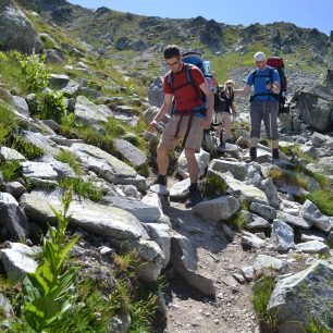 Na pastvinách pasou bačové skot, Retezat, Rumunsko