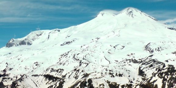 Výstup na Elbrus + aklimatizační trek údolími Adyl-Su a Adyr-Su na středním Kavkaze